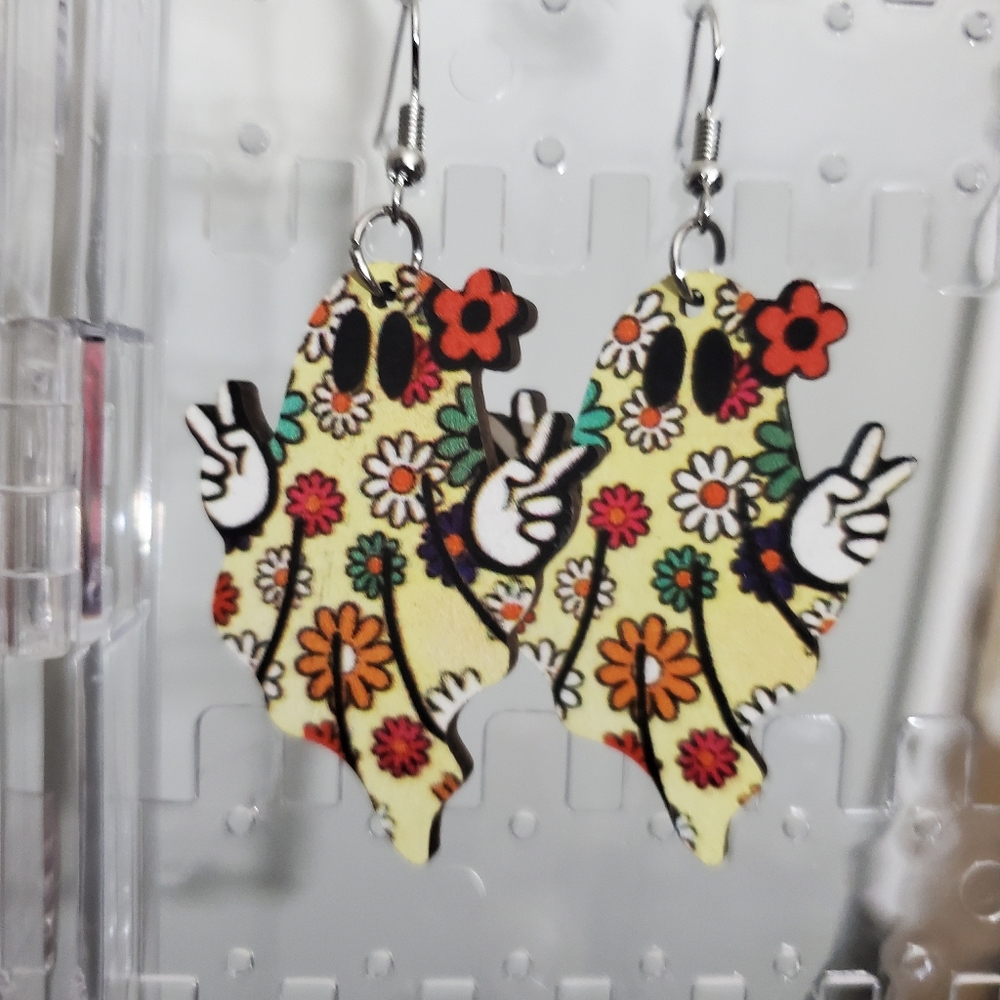 NEW Groovy Ghost Earrings Halloween